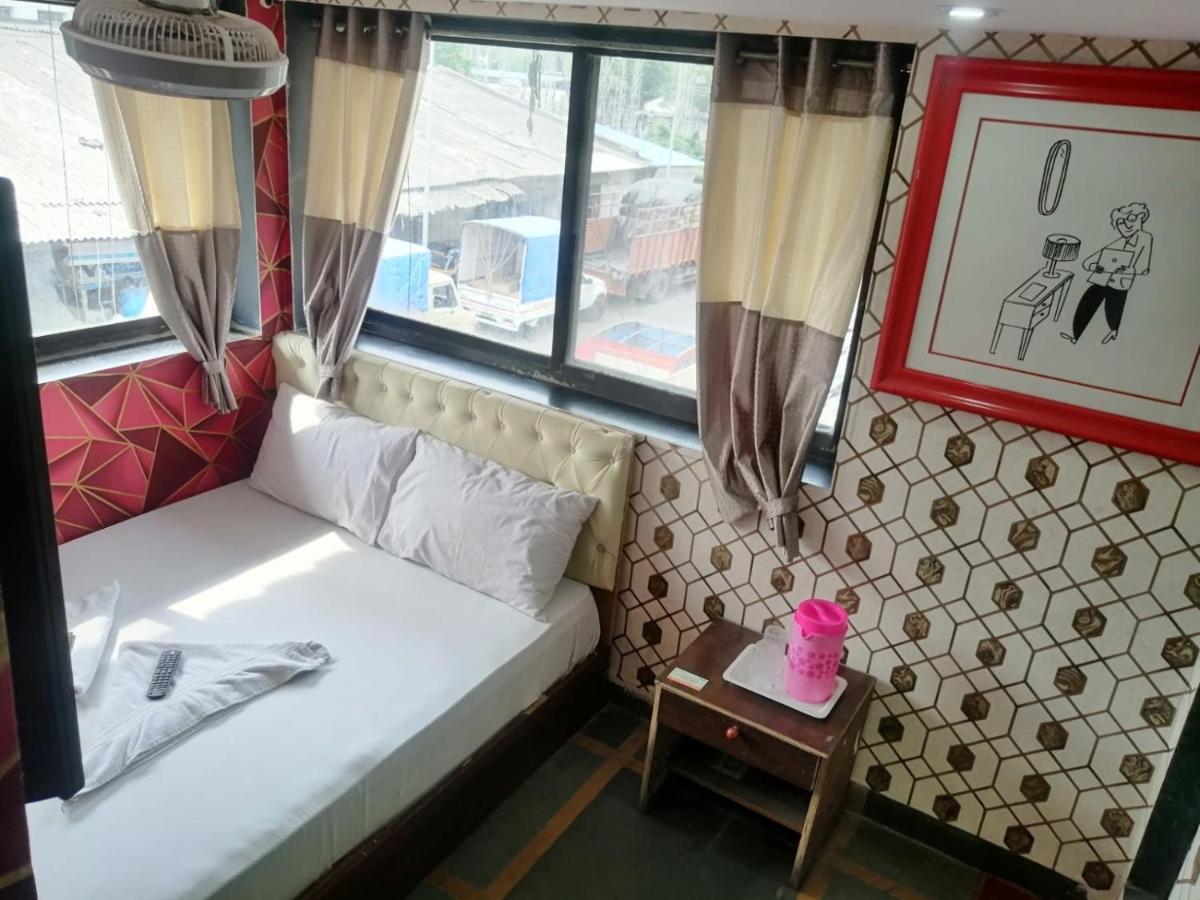 Hotel Kaina Residency Vashi Exterior photo